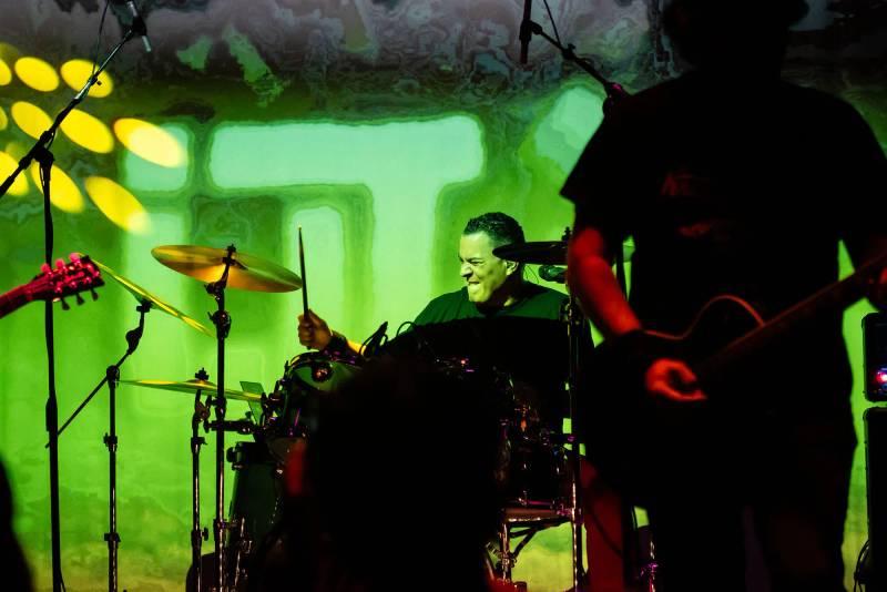 Spanish/English Original Rock Band